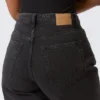 Vaqueros rectos de talle alto Resolute Curve – Tuned Black – Negro Vaqueros rectos de talle alto Resolute Curve – Tuned Black – Negro