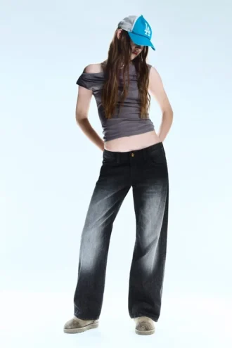 Vaqueros rectos de talle bajo y corte deshilachado – Undone Black – Negro | Cheap Monday Gb