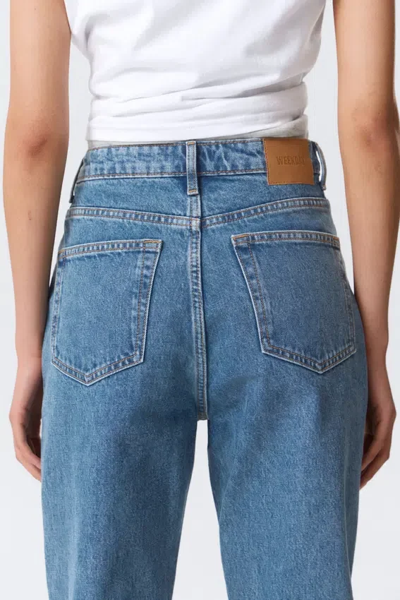 Vaqueros rectos de talle superalto Row – Azul 90S – Azul medio Vaqueros rectos de talle superalto Row – Azul 90S – Azul medio