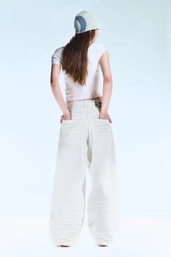 Vaqueros rectos holgados de cintura regular – Blanco arrugado – Blanco | Cheap Monday Gb Vaqueros rectos holgados de cintura regular – Blanco arrugado – Blanco | Cheap Monday Gb