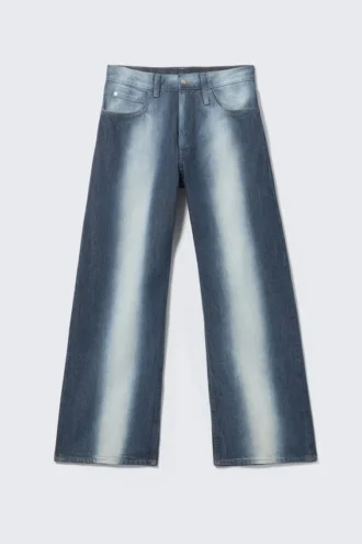vaqueros rectos holgados de cintura regular blue spray cheap monday gb 1 330x495 - Vaqueros rectos holgados de cintura regular - Blue Spray | Cheap Monday Gb
