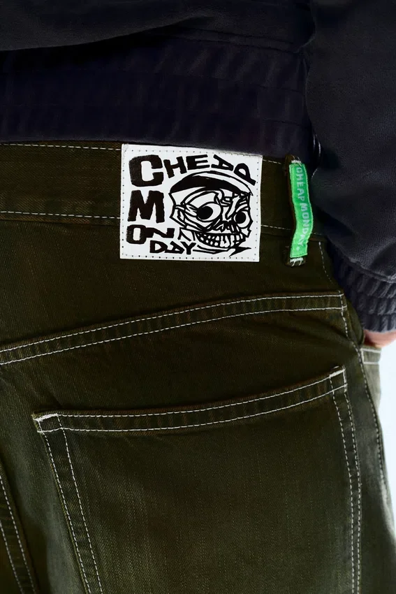 Vaqueros rectos holgados de cintura regular – Verde oscuro – Verde caqui | Cheap Monday Gb Vaqueros rectos holgados de cintura regular – Verde oscuro – Verde caqui | Cheap Monday Gb