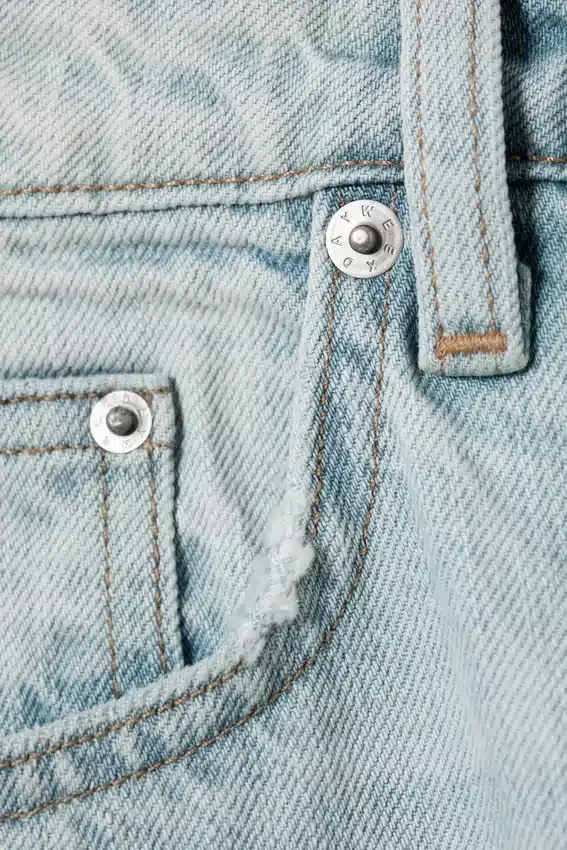 Vaqueros rectos holgados de talle bajo Missy – Azul fantasma – Azul claro Vaqueros rectos holgados de talle bajo Missy – Azul fantasma – Azul claro