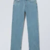 Vaqueros rectos holgados de talle medio Space – Azul 2000 – Azul medio Vaqueros rectos holgados de talle medio Space – Azul 2000 – Azul medio