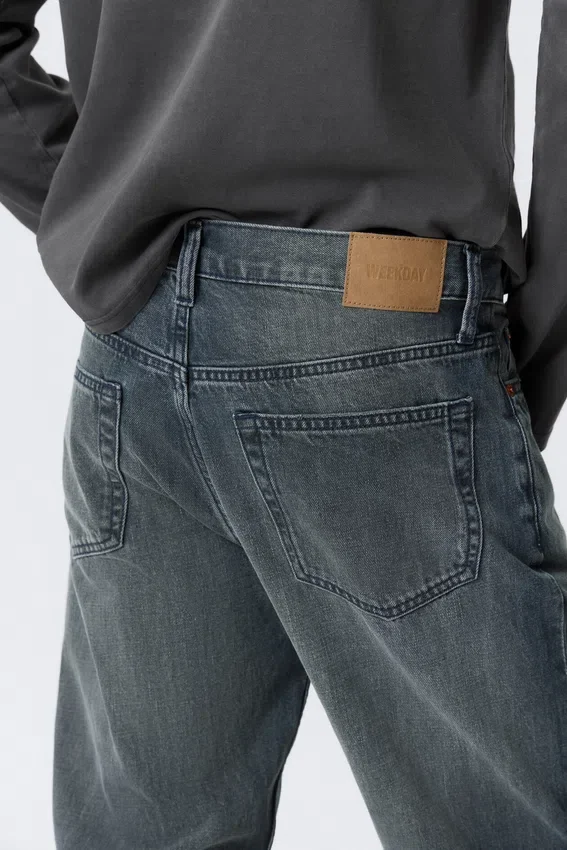 Vaqueros rectos holgados de talle medio Space – Azul Kourtney – Azul oscuro Vaqueros rectos holgados de talle medio Space – Azul Kourtney – Azul oscuro