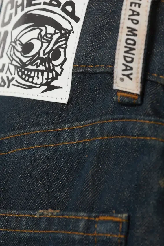 Vaqueros rectos holgados de talle regular – Azul Soul – Azul oscuro | Cheap Monday Gb Vaqueros rectos holgados de talle regular – Azul Soul – Azul oscuro | Cheap Monday Gb