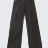 Vaqueros rectos holgados de talle regular – Lavado negro extra | Cheap Monday GB Vaqueros rectos holgados de talle regular – Lavado negro extra | Cheap Monday GB