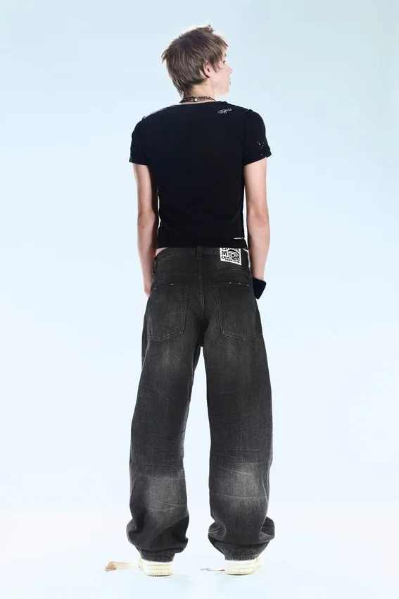 Vaqueros rectos holgados de talle regular – Negro desgastado | Cheap Monday Gb Vaqueros rectos holgados de talle regular – Negro desgastado | Cheap Monday Gb