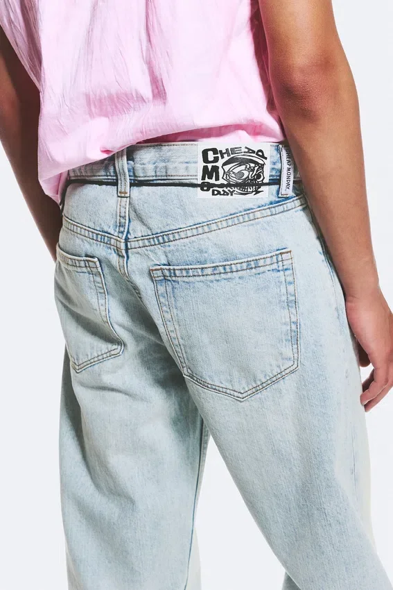 Vaqueros rectos unisex de talle bajo Anti – Azul claro | Cheap Monday GB Vaqueros rectos unisex de talle bajo Anti – Azul claro | Cheap Monday GB