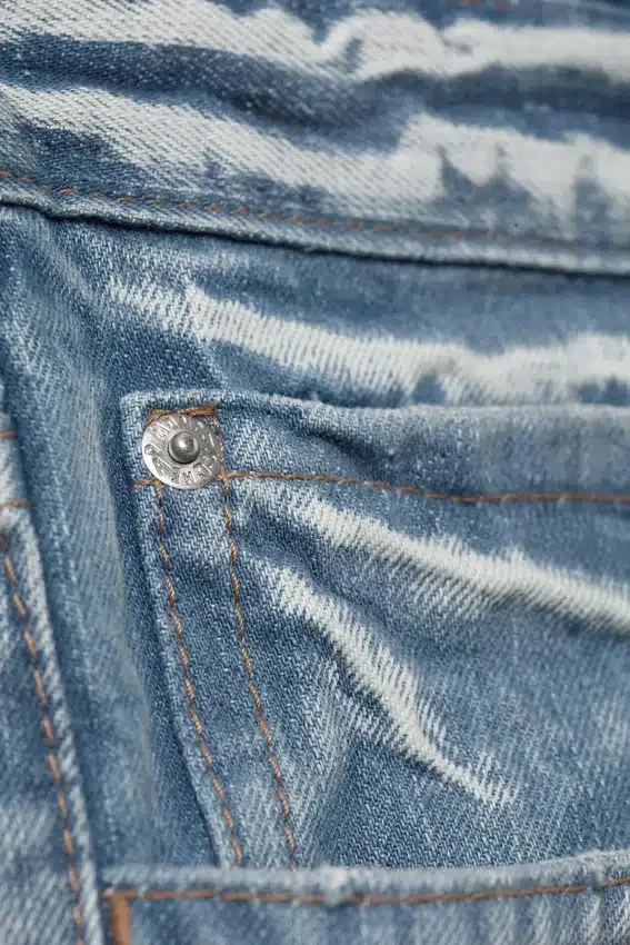 Vaqueros rectos unisex de talle bajo Anti – Blue Moon – Azul claro | Cheap Monday GB Vaqueros rectos unisex de talle bajo Anti – Blue Moon – Azul claro | Cheap Monday GB