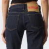 Vaqueros slim de talle bajo – Blue Rinse – Azul oscuro Vaqueros slim de talle bajo – Blue Rinse – Azul oscuro