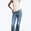 Vaqueros slim de talle bajo con corte acampanado Nova – Mine Blue – Azul medio Vaqueros slim de talle bajo con corte acampanado Nova – Mine Blue – Azul medio