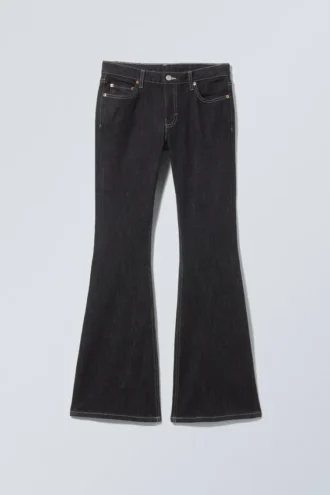 Vaqueros slim de talle bajo y corte acampanado – Lavado negro – Negro Vaqueros slim de talle bajo y corte acampanado – Lavado negro – Negro