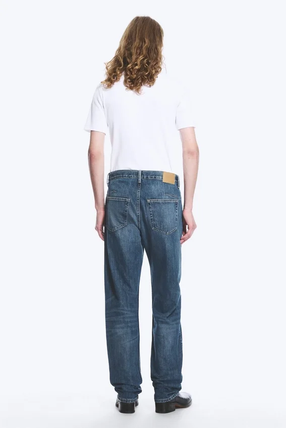 Vaqueros Space de talle medio, corte recto y holgado con pinzas – Azul moteado – Azul oscuro Vaqueros Space de talle medio, corte recto y holgado con pinzas – Azul moteado – Azul oscuro