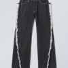 Vaqueros Twist Relaxed Frayed – Lavado negro Vaqueros Twist Relaxed Frayed – Lavado negro