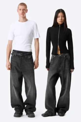 Vaqueros unisex holgados de talle medio Astro Loose Baggy – Chelsea Black – Negro Vaqueros unisex holgados de talle medio Astro Loose Baggy – Chelsea Black – Negro