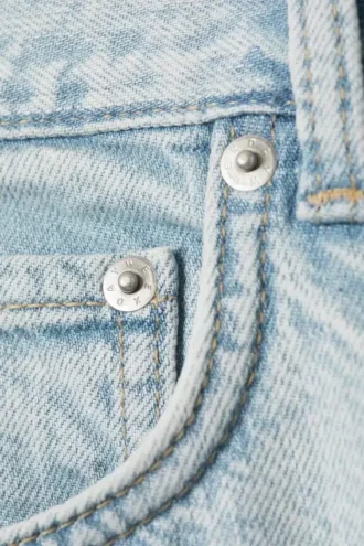 Vaqueros unisex Loose Baggy de talle medio Astro – Azul nieve – Azul claro Vaqueros unisex Loose Baggy de talle medio Astro – Azul nieve – Azul claro