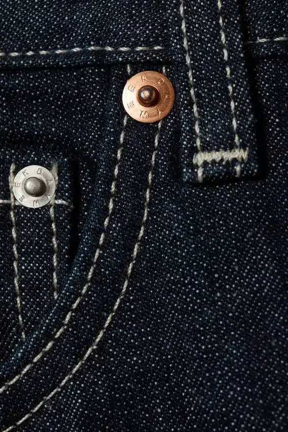 Vaqueros unisex Nebula de talle medio y corte holgado tipo Barrel – Blue Rinse – Azul oscuro Vaqueros unisex Nebula de talle medio y corte holgado tipo Barrel – Blue Rinse – Azul oscuro