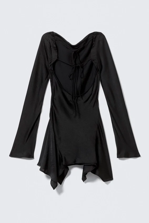 Vestido asimétrico de manga larga en satén – Negro Vestido asimétrico de manga larga en satén – Negro
