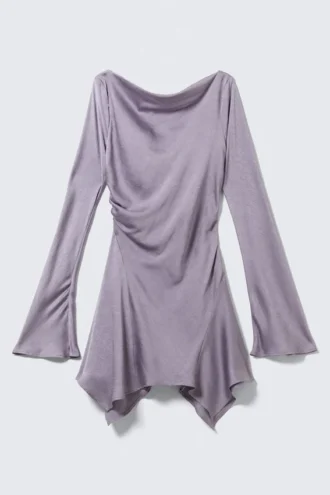 Vestido asimétrico de satén de manga larga – Lila