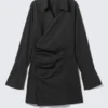 Vestido camisero mini asimétrico de manga larga – Negro