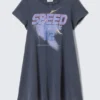 Vestido camiseta de manga corta con corte en A – Azul lavado – Speed Paradox Vestido camiseta de manga corta con corte en A – Azul lavado – Speed Paradox