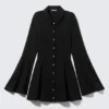 Vestido de camisa mini ajustado y acampanado – Negro Vestido de camisa mini ajustado y acampanado – Negro