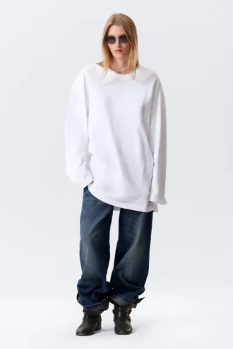 Vestido de camiseta oversize de manga larga – Blanco