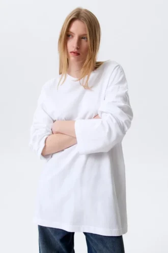 Vestido de camiseta oversize de manga larga – Blanco