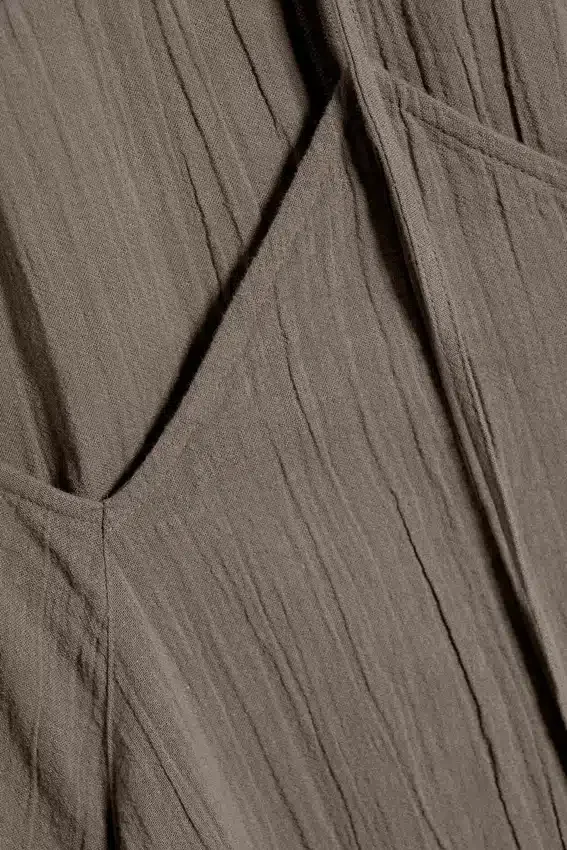 Vestido de corte A con cuello vuelto – Dark Mole Vestido de corte A con cuello vuelto – Dark Mole
