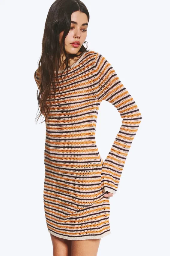 Vestido de punto con espalda abierta – Rayas naranjas Vestido de punto con espalda abierta – Rayas naranjas
