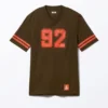 Vestido deportivo tipo camiseta – Marrón oscuro y rojo Vestido deportivo tipo camiseta – Marrón oscuro y rojo