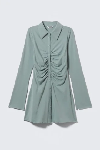 Vestido entallado de manga larga con fruncidos – Azul empolvado