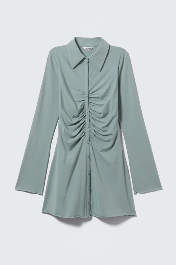 Vestido entallado de manga larga con fruncidos – Azul empolvado Vestido entallado de manga larga con fruncidos – Azul empolvado