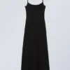 Vestido largo ajustado con tirantes – Negro