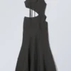 Vestido largo con aberturas trenzadas – Gris oscuro Vestido largo con aberturas trenzadas – Gris oscuro