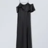 Vestido largo con hombros descubiertos Elia – Gris oscuro