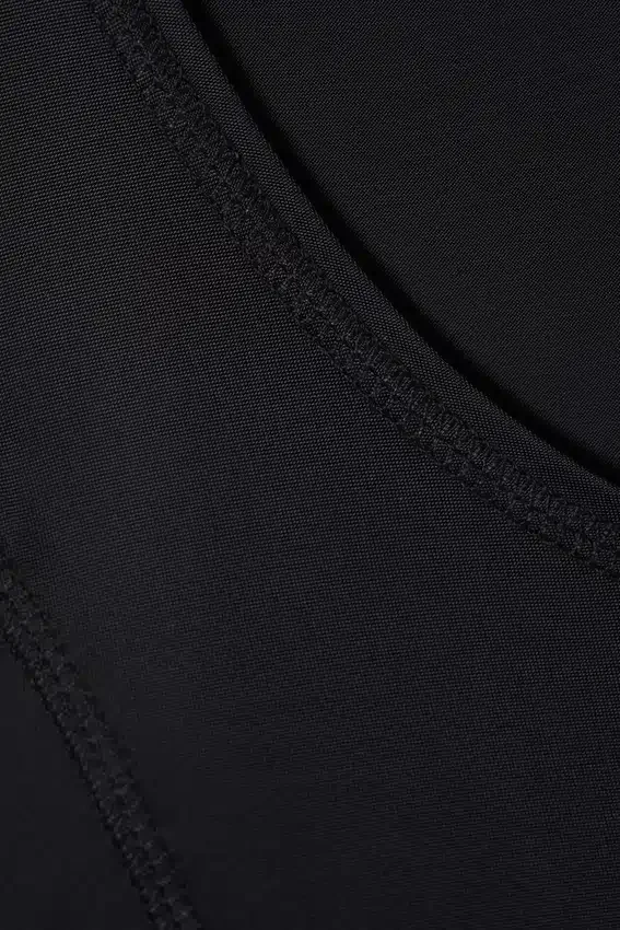 Vestido largo deportivo de corte ajustado y acampanado – Negro Vestido largo deportivo de corte ajustado y acampanado – Negro