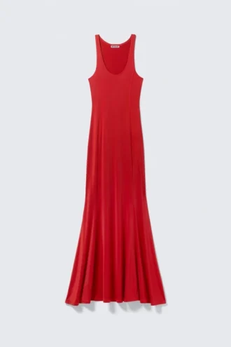 Vestido largo deportivo de corte ajustado y acampanado – Rojo