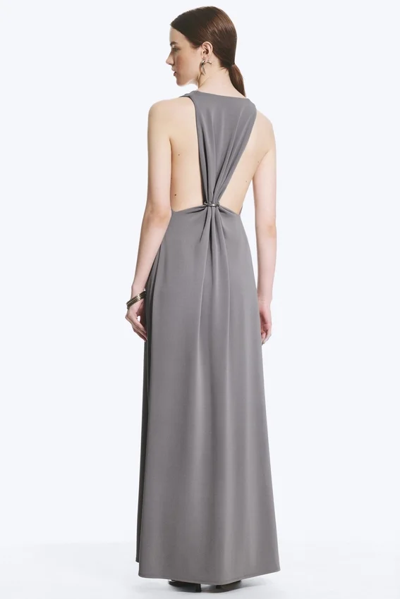 Vestido largo fruncido – Gris empolvado Vestido largo fruncido – Gris empolvado