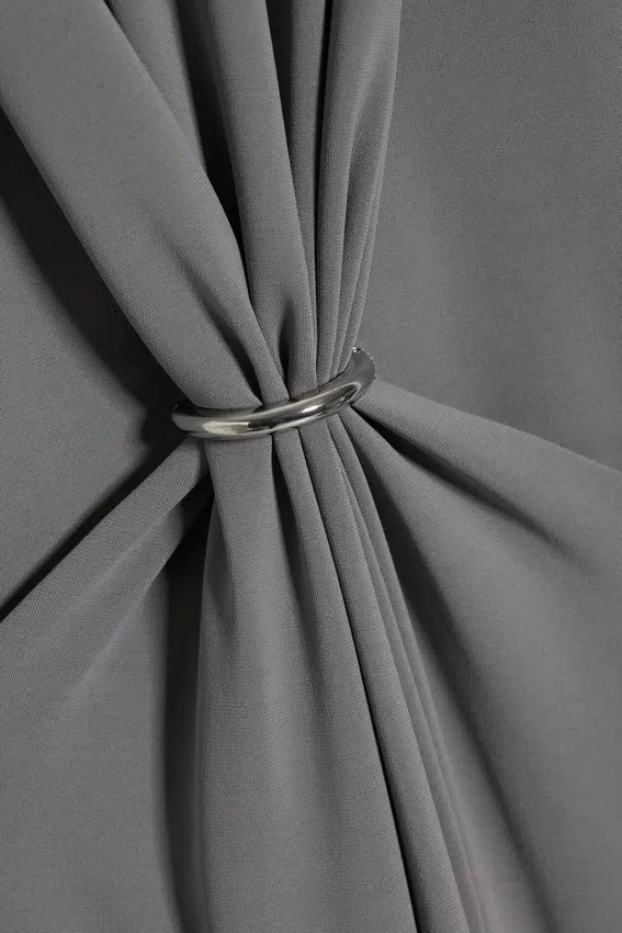 Vestido largo fruncido – Gris empolvado Vestido largo fruncido – Gris empolvado