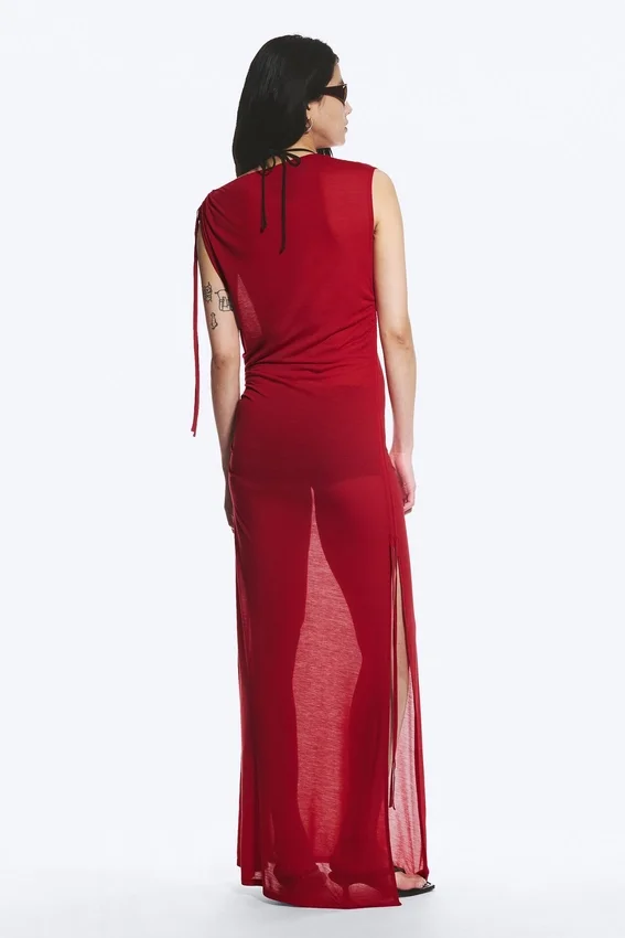 Vestido largo sin mangas con cuello barco – Rojo brillante Vestido largo sin mangas con cuello barco – Rojo brillante