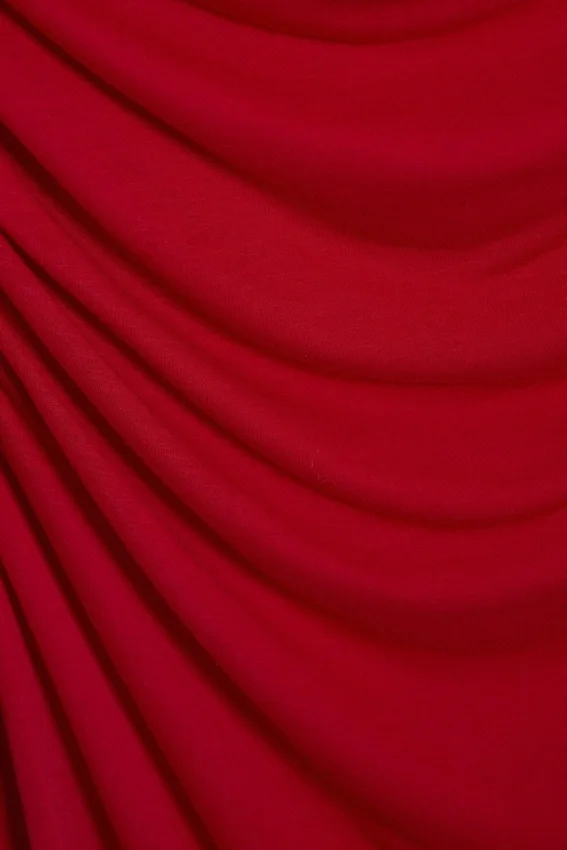Vestido largo sin mangas con cuello barco – Rojo brillante Vestido largo sin mangas con cuello barco – Rojo brillante