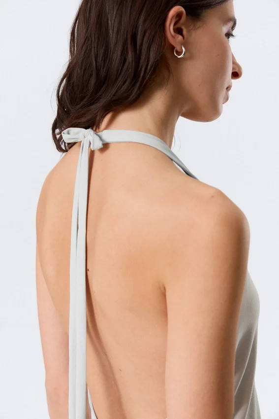 Vestido largo sin mangas con cuello halter – Beige claro Vestido largo sin mangas con cuello halter – Beige claro