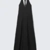 Vestido largo sin mangas con cuello halter – Negro Vestido largo sin mangas con cuello halter – Negro