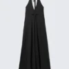 Vestido largo sin mangas con cuello halter – Negro Vestido largo sin mangas con cuello halter – Negro