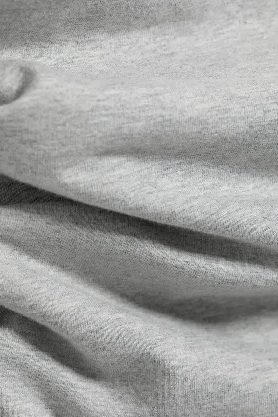 Vestido largo sin mangas con pliegues – Gris jaspeado Vestido largo sin mangas con pliegues – Gris jaspeado