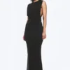 Vestido largo sin mangas con pliegues – Negro Vestido largo sin mangas con pliegues – Negro