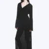 Vestido largo transparente de manga larga y cuello en V – Negro Vestido largo transparente de manga larga y cuello en V – Negro