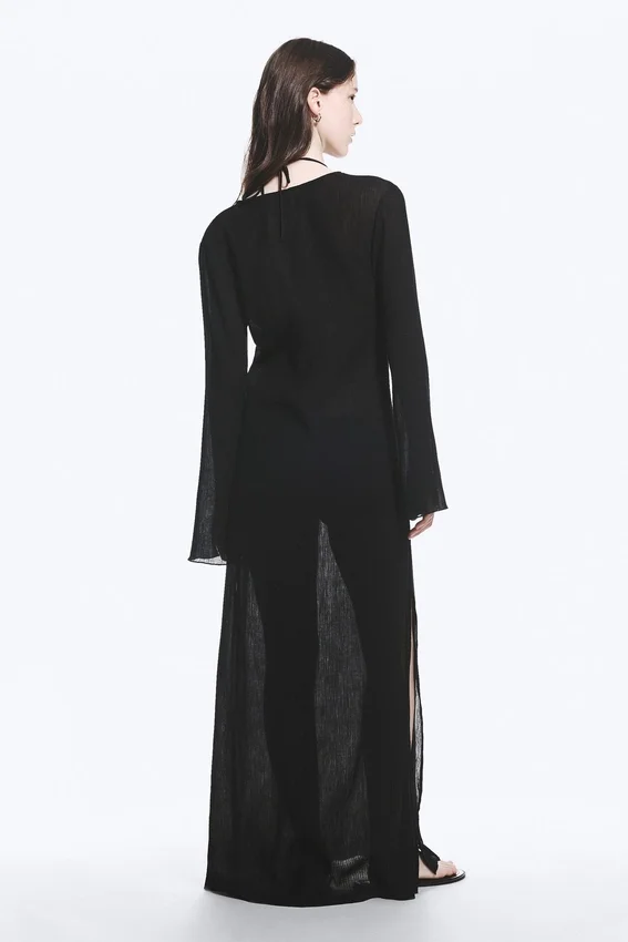 Vestido largo transparente de manga larga y cuello en V – Negro Vestido largo transparente de manga larga y cuello en V – Negro
